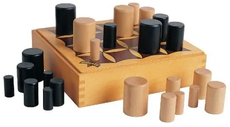 משחק אסטרטגי למבוגרים לזלול את היריב