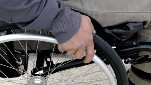 wheelchair-ged7808073_1920